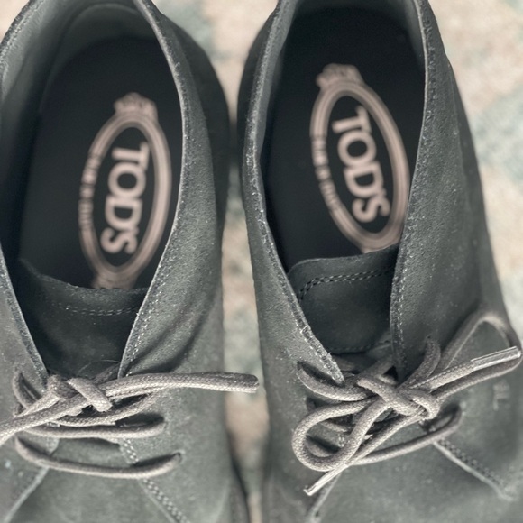 Tod’s Black Suede Desert Boots, US 8.5. Unworn. - Picture 3 of 8